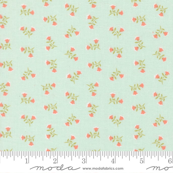 Sunbonnet - Tossed Petals Ditsy - Pale Blue