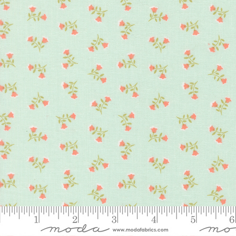 Sunbonnet - Tossed Petals Ditsy - Pale Blue