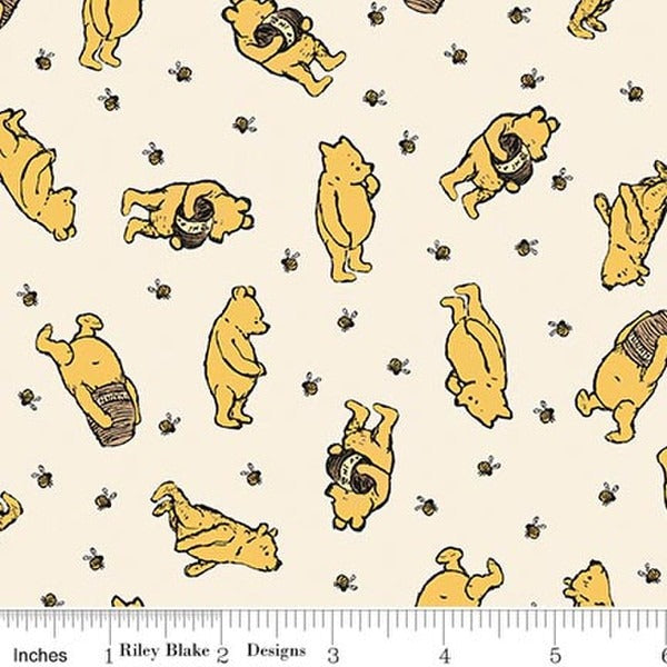Winnie the Pooh Flannel - Toss - Cream