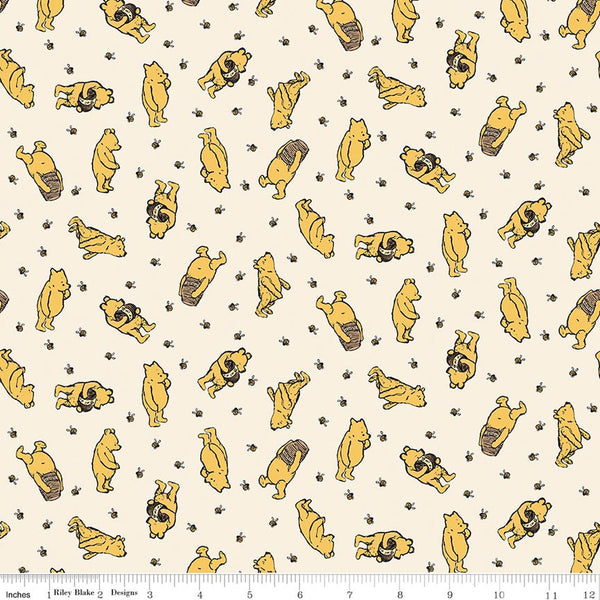 Winnie the Pooh Flannel - Toss - Cream