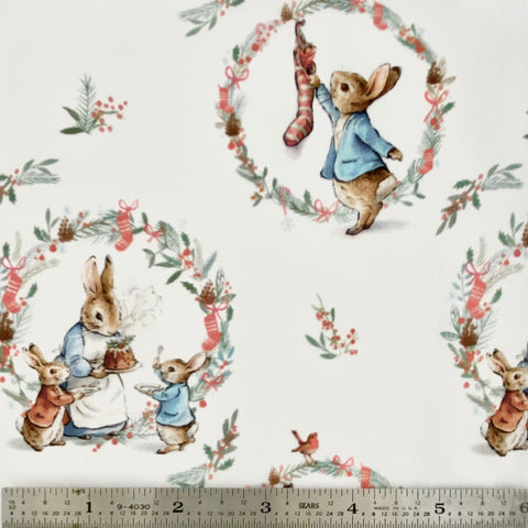 Peter Rabbit - Christmas Treasures - Wreath