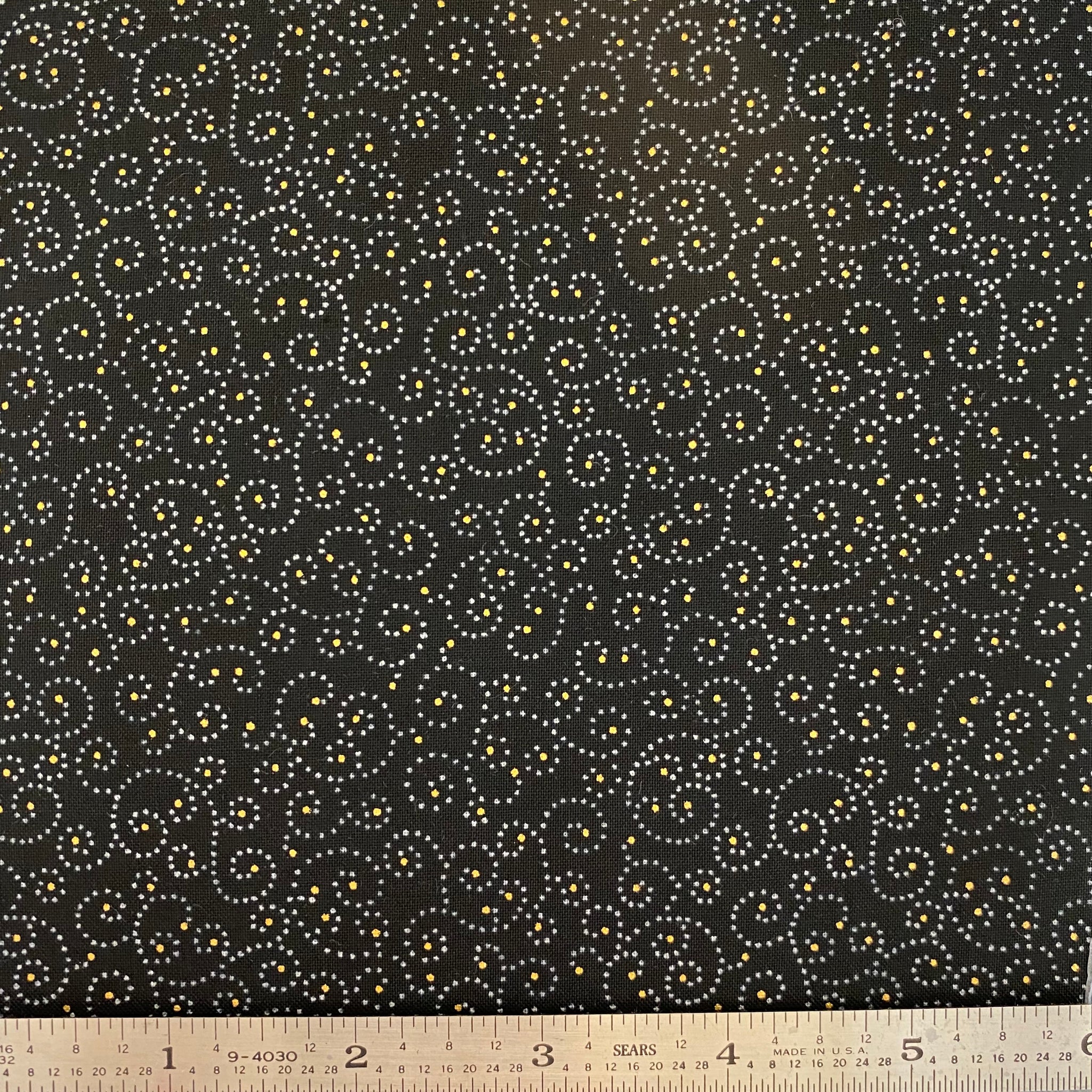 Christmas Splendor - Metallic Swirls - Black/Gold